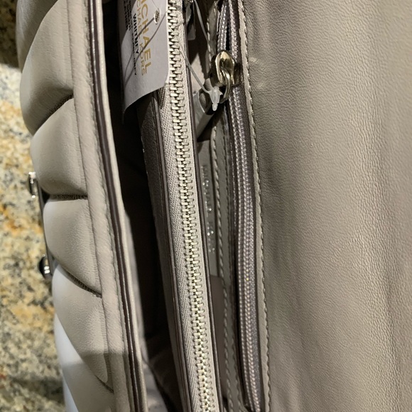 Michael Kors Handbag - Picture 3 of 4